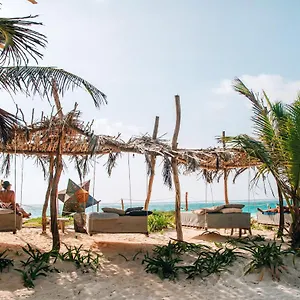 https://ikal-tulum-hotel.tulum-hotels.net